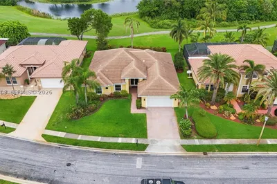 720 W Cypress Pointe Dr W 1