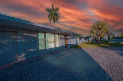 1221 W Camino Real #1221 1