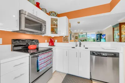 6795 Huntington Lane #306 1