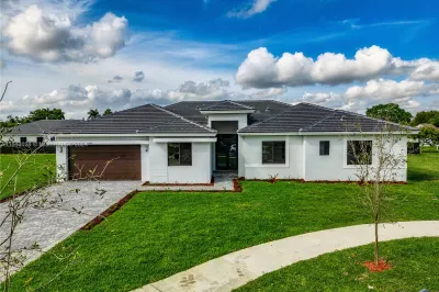 15561 SW 159 Terr 1