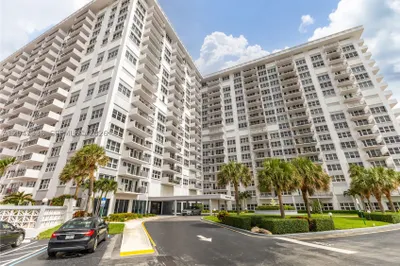 405 N Ocean Blvd #117 1