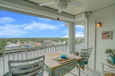 629 SE 19th Avenue #801 1