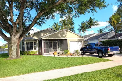 1630 SW 129th Way 1