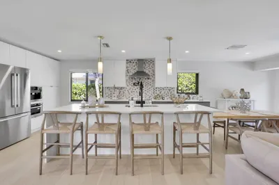 2520 SW 5th Street 1