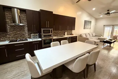 1242 NE 32nd Ave 1