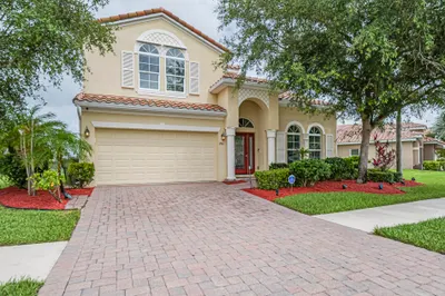 1750 SW Berkshire Cir Circle Sw 1