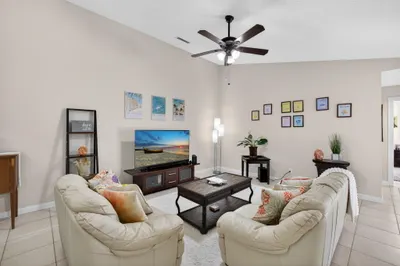 1702 Silverleaf Oak Court 1
