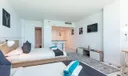 5445 Collins Ave #1135 Photo