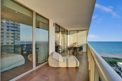 5875 Collins Ave #1004 1