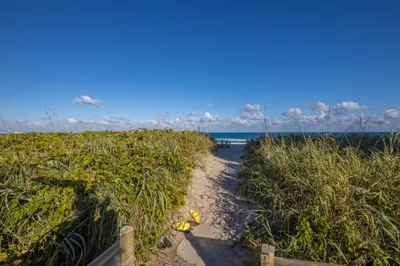 2565 S OCEAN Boulevard #1040 1