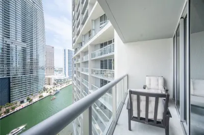 475 Brickell Ave #2010 1