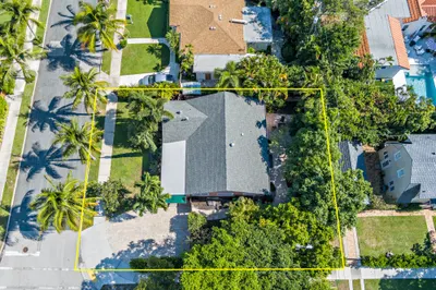 236 Avila Road 1