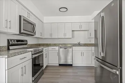 230 SW 13th Avenue 1
