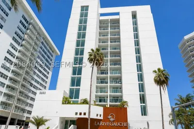 5880 Collins Ave #903 1