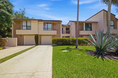 6024 Glendale Drive 1