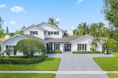 2892 Banyan Blvd Circle Nw 1
