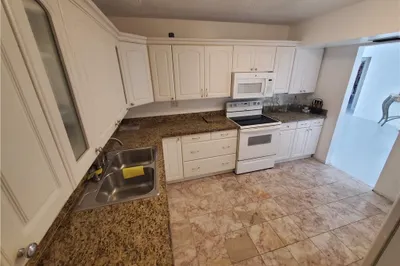 1470 NE 125th Ter #407 1