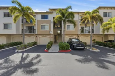 1400 CRESTWOOD Court S #1410 1