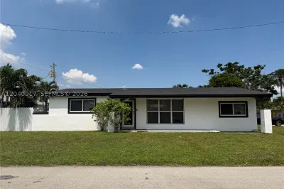 1800 Jamaica Dr 1