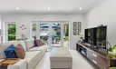 301 Hampton Ln Photo