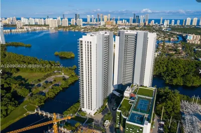 16385 Biscayne Blvd #1006 1
