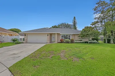 1835 Moonflower Circle 1