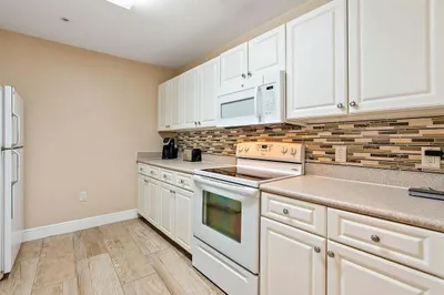 1200 Town Center Drive #425 1