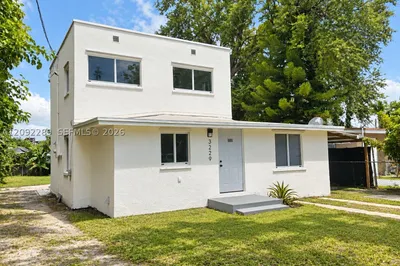 3229 NW 34th St 1