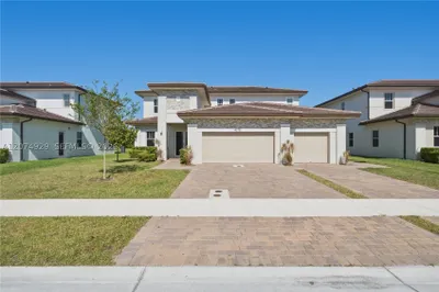 4372 SW 122nd Ter 1