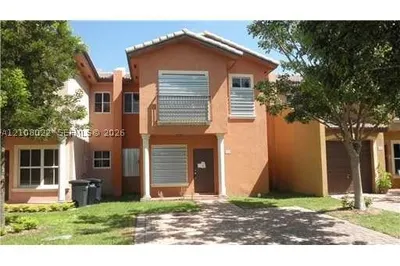 650 SW 7th Ter 0 1