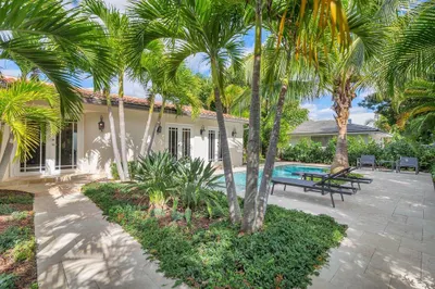 117 Forest Hill Boulevard 1