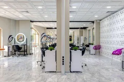 3 Location Beauty Salon 1