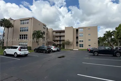 9440 Tangerine Pl #206 1