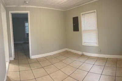 817 7th Street #3 1