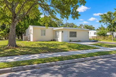 1101 NW 23rd Terrace Nw 1