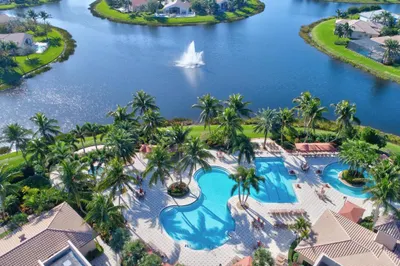 Valencia Palms Drone Pool