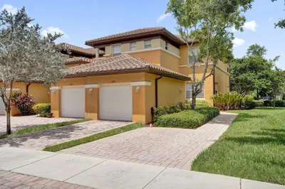 8041 NW 127TH Lane #3-C 1