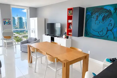 244 Biscayne Blvd #3204 1