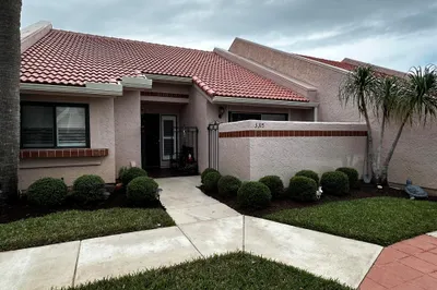 3315 SE La Prado Court 1