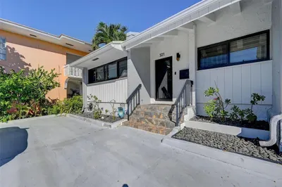 321 Jackson Street #5 1