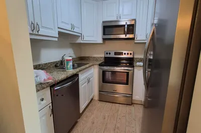 27 Easthampton B 1