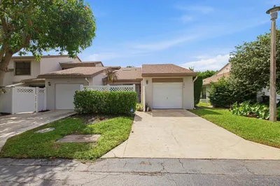 6676 Canary Palm Circle #19 1