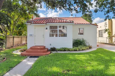 608 Sunset Road 1