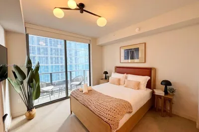 601 N Miami Ave #901 1