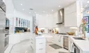 934 S Southlake Dr Photo