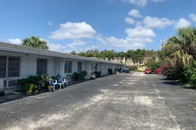 833 RIDGE Road #9 1