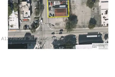 2005 NW 10th Ave 1