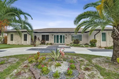 343 Layne Boulevard 1