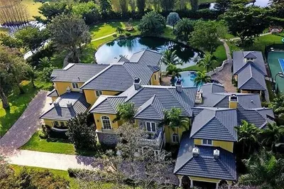 8950 NW 70th Court 1