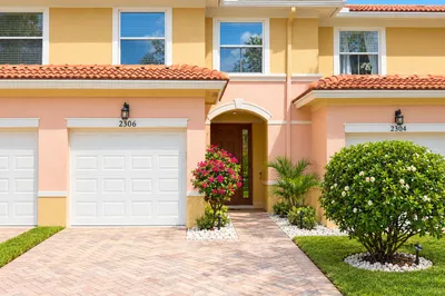 2306 Seminole Palms Drive 1